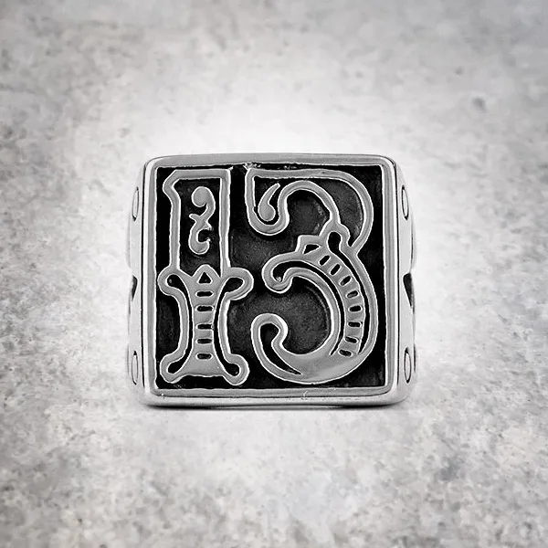 ring 13 silver pirateringz front