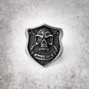 ring lucky skull shield pirateringz front