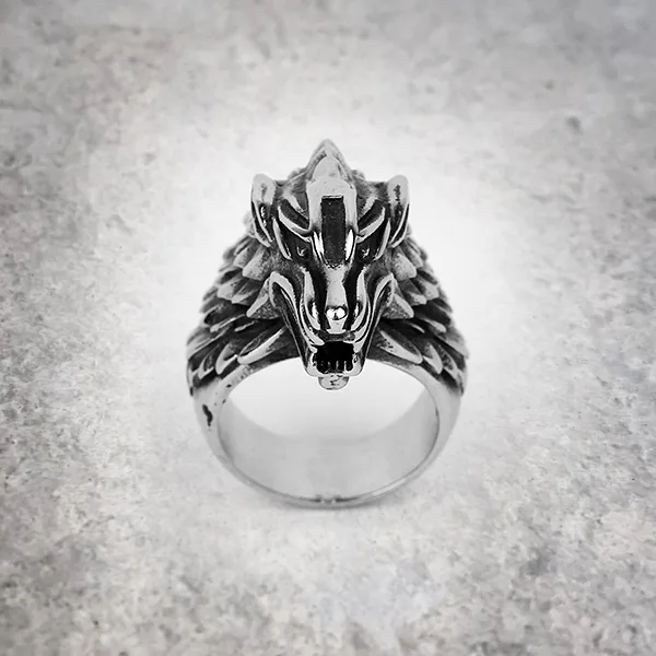 ring-howling-wolf-pirateringz-front